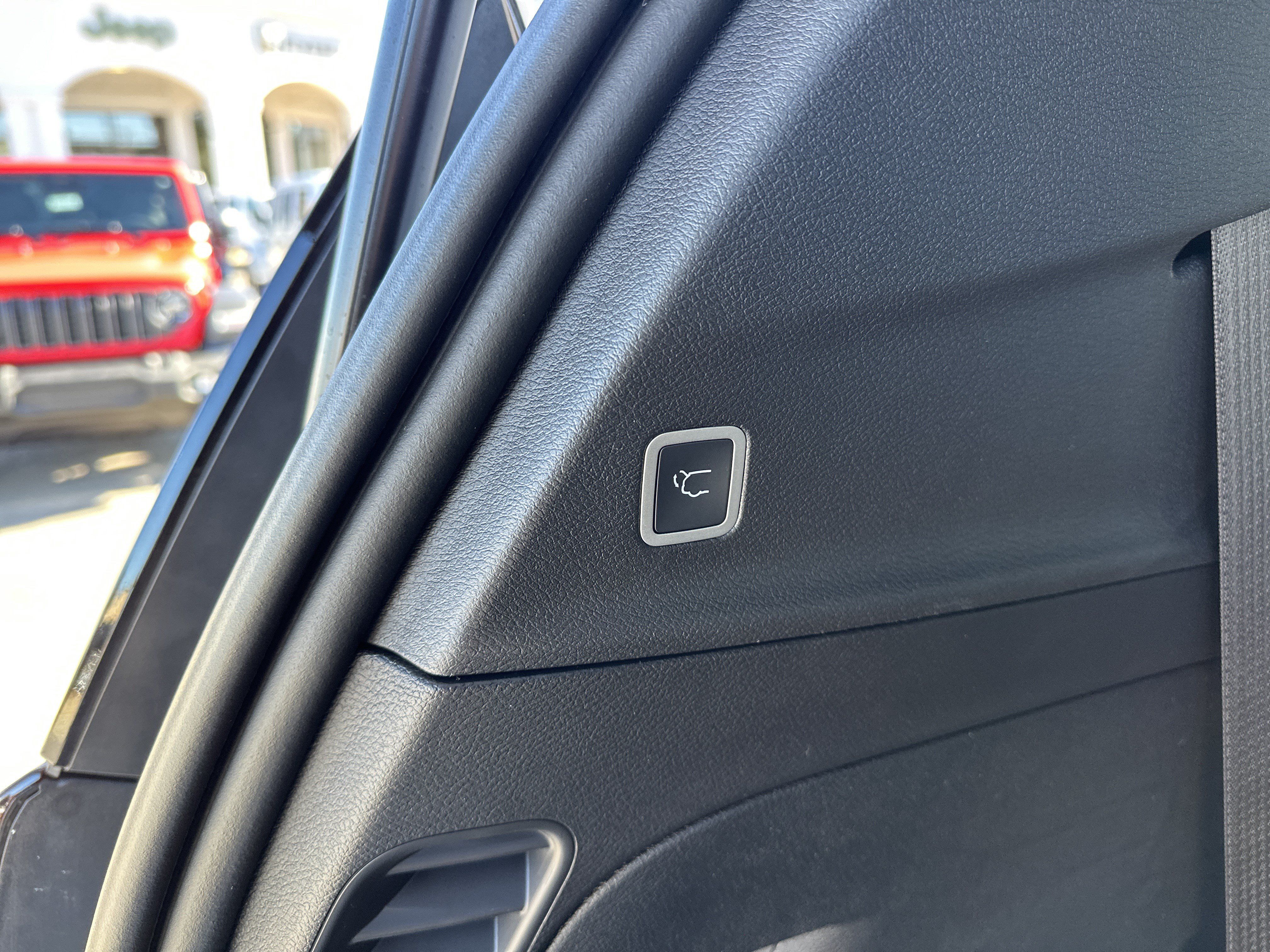 New 2026 Chrysler Pacifica Select FWD image 22