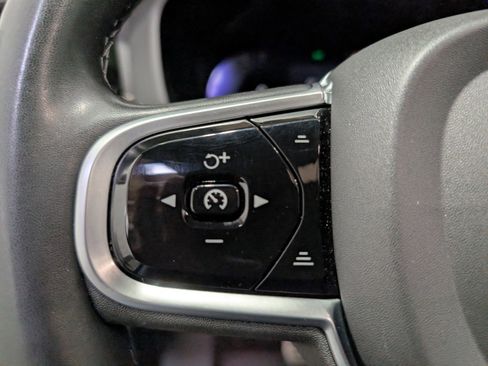 Used 2022 Volvo XC60 T8 R-Design w/ Advanced Package image 20