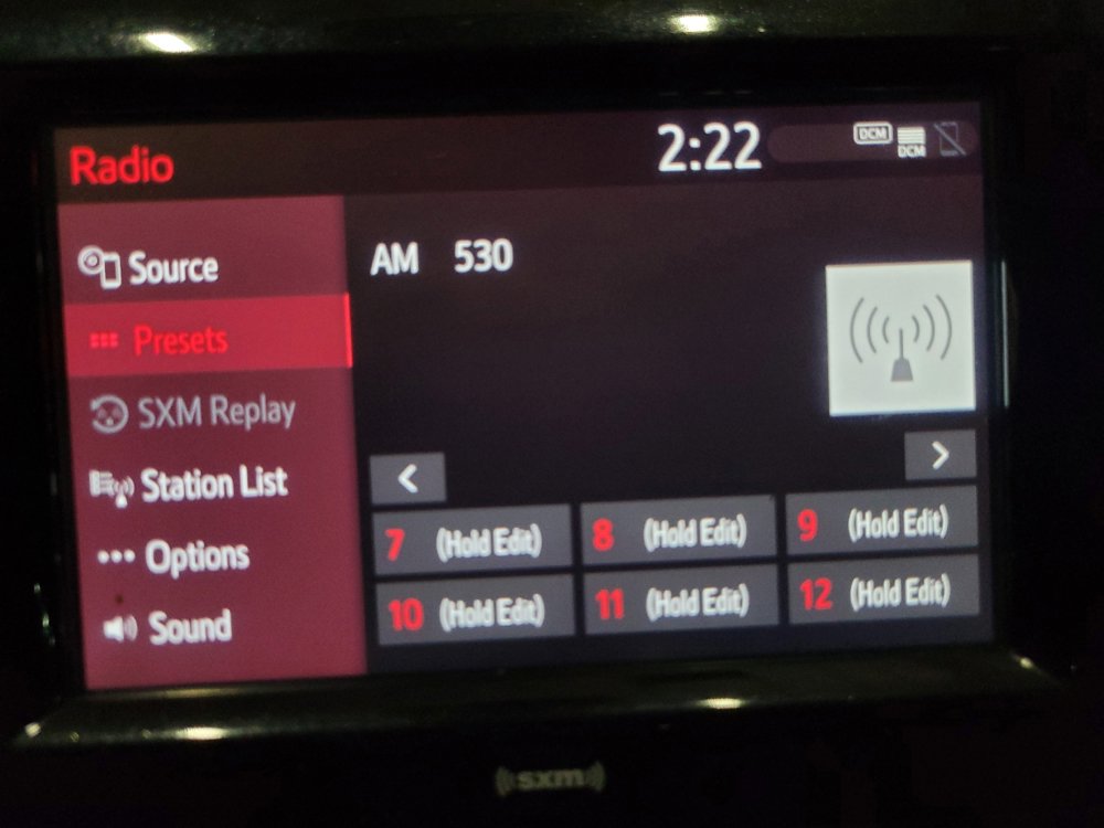Used 2020 Toyota Camry SE FWD image 25