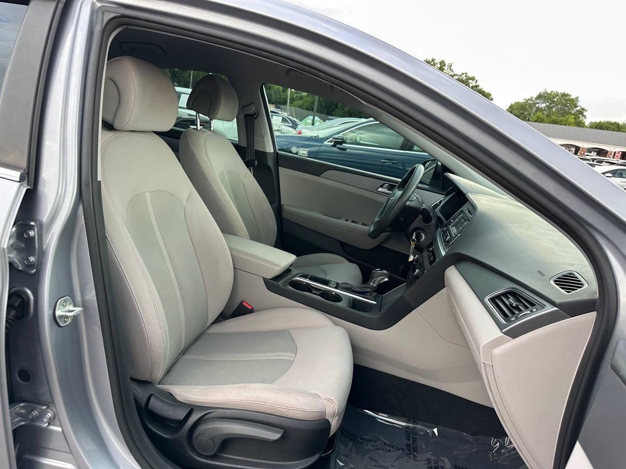 Used 2015 Hyundai Sonata SE FWD image 28