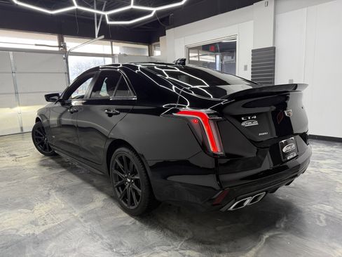 Used 2024 Cadillac CT4 V image 3