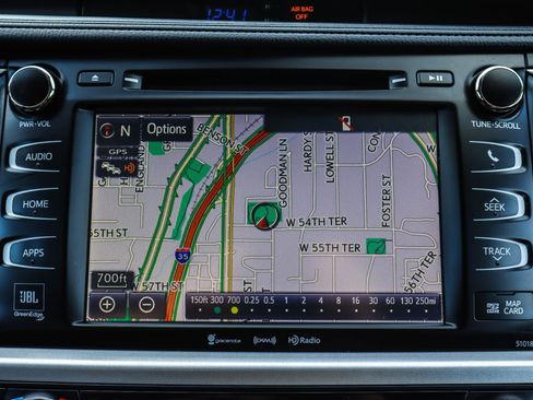 Used 2017 Toyota Highlander Limited image 8