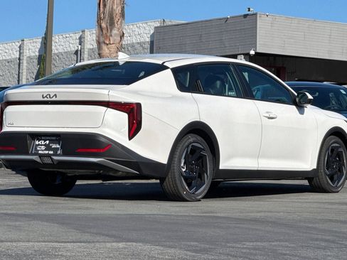New 2026 Kia K4 EX image 4