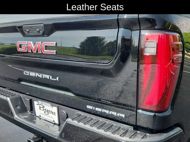 Used 2025 GMC Sierra 2500 Denali w/ Denali Reserve Package AWD/4WD image 14
