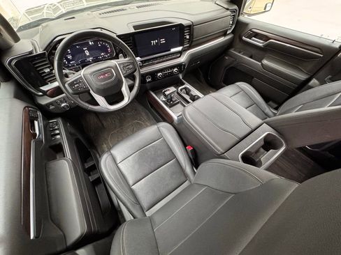 Used 2023 GMC Sierra 1500 SLT w/ SLT Premium Package image 11