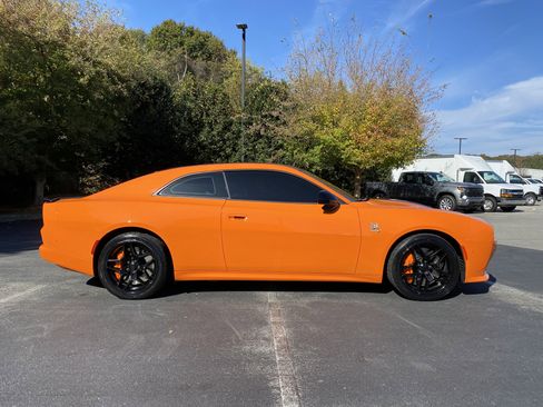 Used 2025 Dodge Charger Scat Pack w/ Track Pack image 9