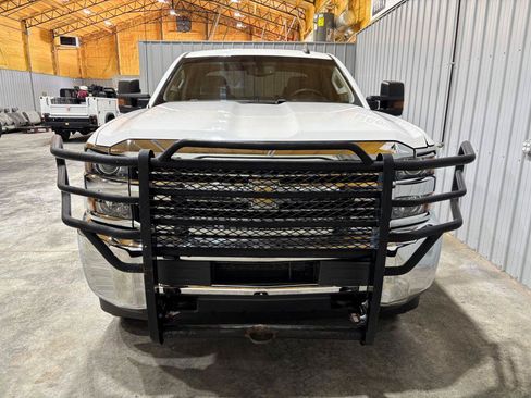 Used 2018 Chevrolet Silverado 2500 W/T w/ Snow Plow Prep Package AWD/4WD image 7