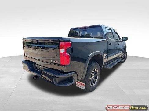 Used 2024 Chevrolet Silverado 1500 ZR2 w/ Technology Package AWD/4WD image 3