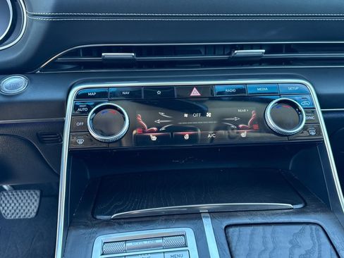 Used 2024 Genesis GV80 2.5T image 14