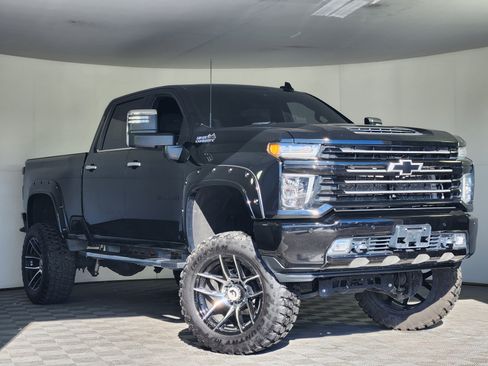 Used 2020 Chevrolet Silverado 2500 High Country w/ Z71 Off-Road Package image 1