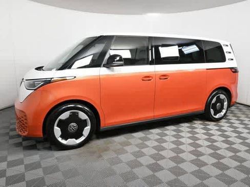 New 2025 Volkswagen ID. Buzz Pro S Plus image 25