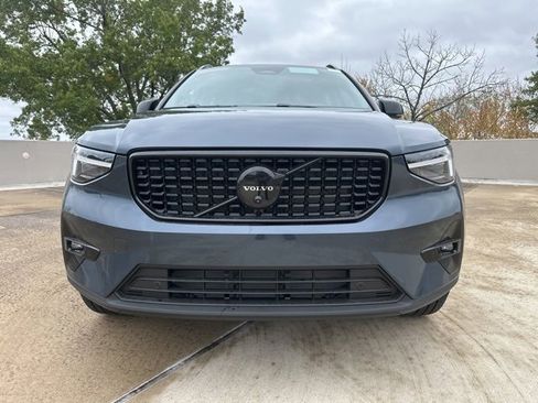 New 2026 Volvo XC40 B5 Ultra w/ Protection Package Premier image 2