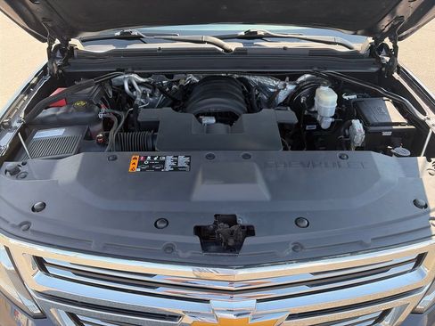 Used 2017 Chevrolet Tahoe Premier AWD/4WD image 23