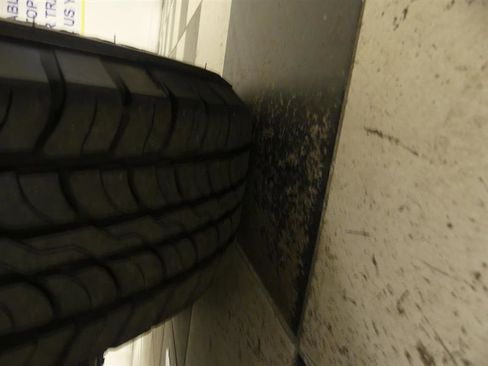 Used 2019 Nissan Pathfinder SV image 35