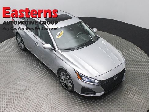 Used 2023 Nissan Altima 2.5 SL FWD image 3