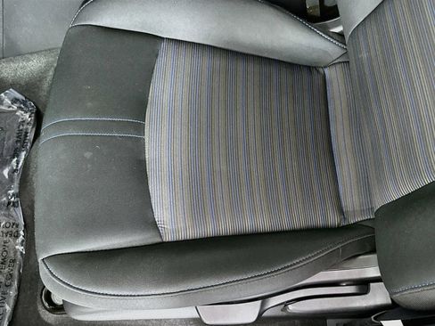 Used 2023 Nissan Leaf S FWD image 19