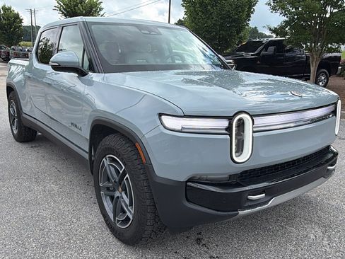 Used 2025 Rivian R1T Adventure AWD/4WD image 5