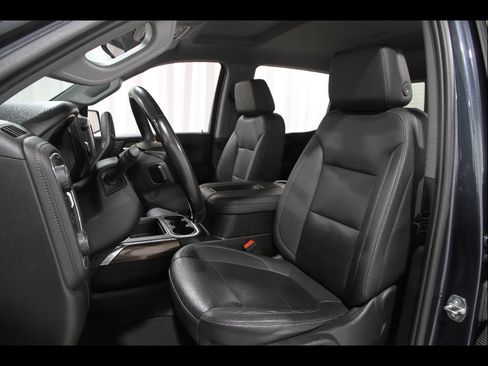 Certified 2021 Chevrolet Silverado 1500 RST w/ Convenience Package II AWD/4WD image 5