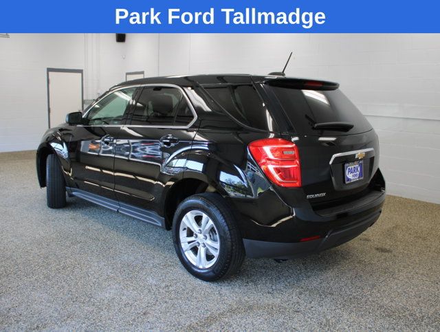 Used 2017 Chevrolet Equinox LS FWD image 2