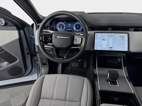 Used 2026 Land Rover Range Rover Evoque S image 25