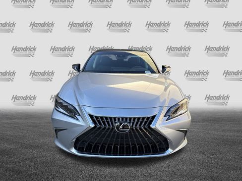 New 2025 Lexus ES 350 Ultra Luxury image 3
