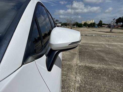 Used 2024 Kia Sportage EX FWD image 11