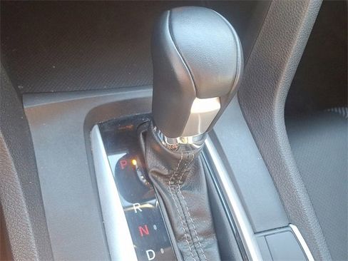 Used 2019 Honda Civic EX-L image 15