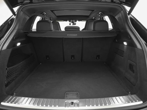 Certified 2019 Porsche Cayenne image 16