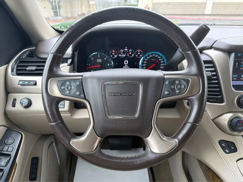 Used 2017 GMC Yukon Denali w/ Open Road Package RWD image 17