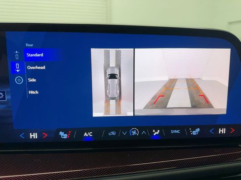 New 2026 Chevrolet Traverse Z71 w/ Driver Confidence Package image 23