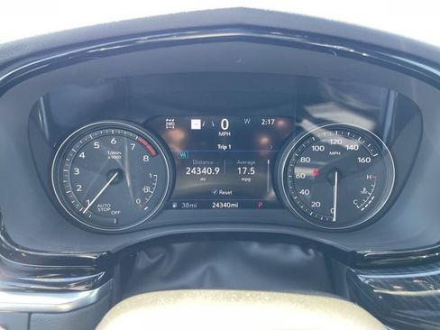 Used 2024 Cadillac XT6 Premium Luxury w/ Technology Package AWD/4WD image 11