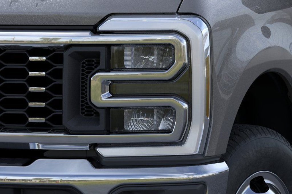 New 2026 Ford F350 Lariat w/ Black Appearance Package AWD/4WD image 22