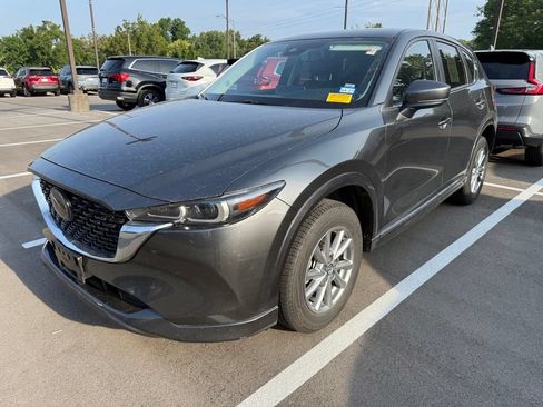 Used 2025 MAZDA CX-5 AWD 2.5 S w/ Preferred Package image 3