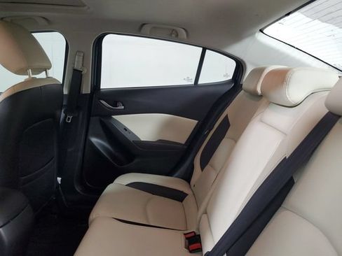 Used 2016 MAZDA MAZDA3 s Grand Touring FWD image 11