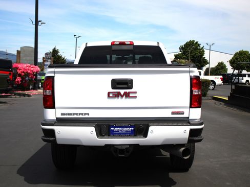 Used 2019 GMC Sierra 3500 SLT image 5