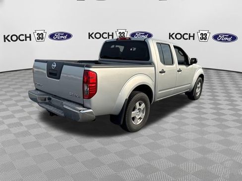 Used 2007 Nissan Frontier SE w/ SE Value Truck Pkg AWD/4WD image 4
