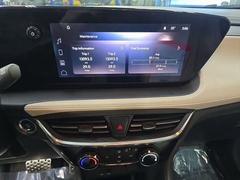 Used 2024 Buick Encore GX Sport Touring image 21