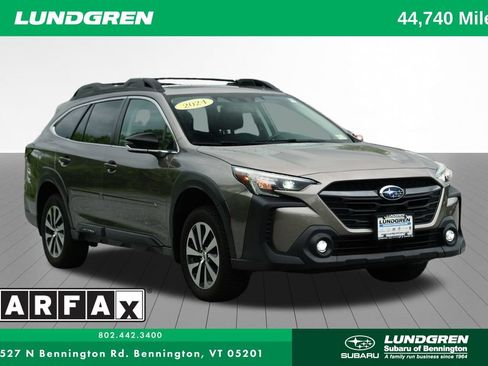 Used 2024 Subaru Outback Premium AWD/4WD image 1