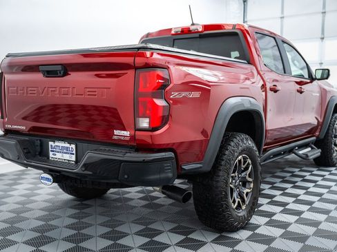 Used 2024 Chevrolet Colorado ZR2 w/ ZR2 Convenience Package III AWD/4WD image 7