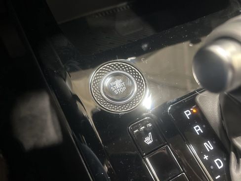 New 2025 Kia Niro EX image 15