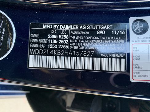 Used 2017 Mercedes-Benz E 300 4MATIC image 36