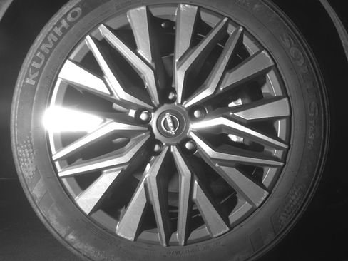 Used 2025 Nissan Altima 2.5 SV FWD image 13