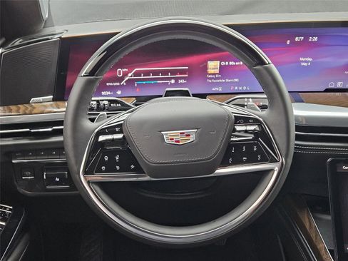 Used 2025 Cadillac Escalade Sport Platinum w/ LPO, Floor Liner Package AWD/4WD image 13