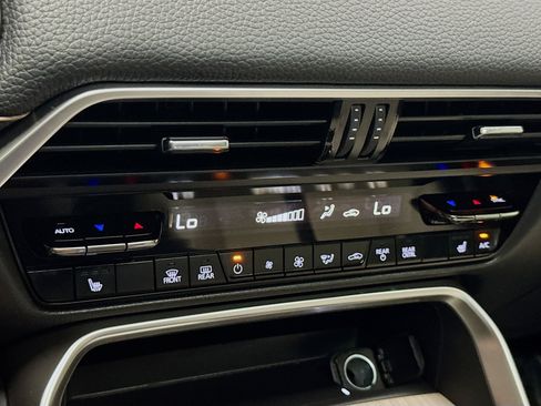 Used 2024 MAZDA CX-90 3.3 Turbo w/ Preferred Plus image 12