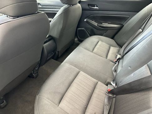 Used 2022 Nissan Altima 2.5 S image 11