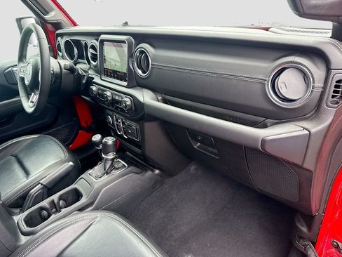 Certified 2023 Jeep Wrangler Unlimited Sahara AWD/4WD image 34