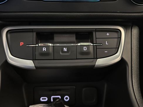 Used 2023 GMC Terrain SLT FWD image 22