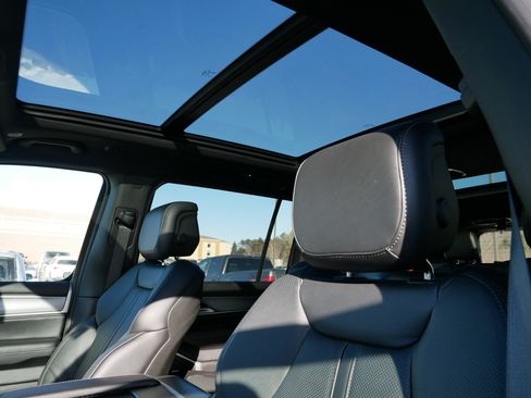 New 2026 Jeep Grand Wagoneer w/ Premium Group I image 14