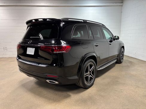 Used 2023 Mercedes-Benz GLS 450 4MATIC image 6