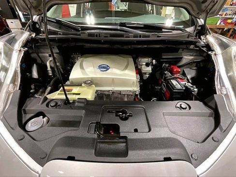 Used 2015 Nissan Leaf S w/ Charge Package image 10